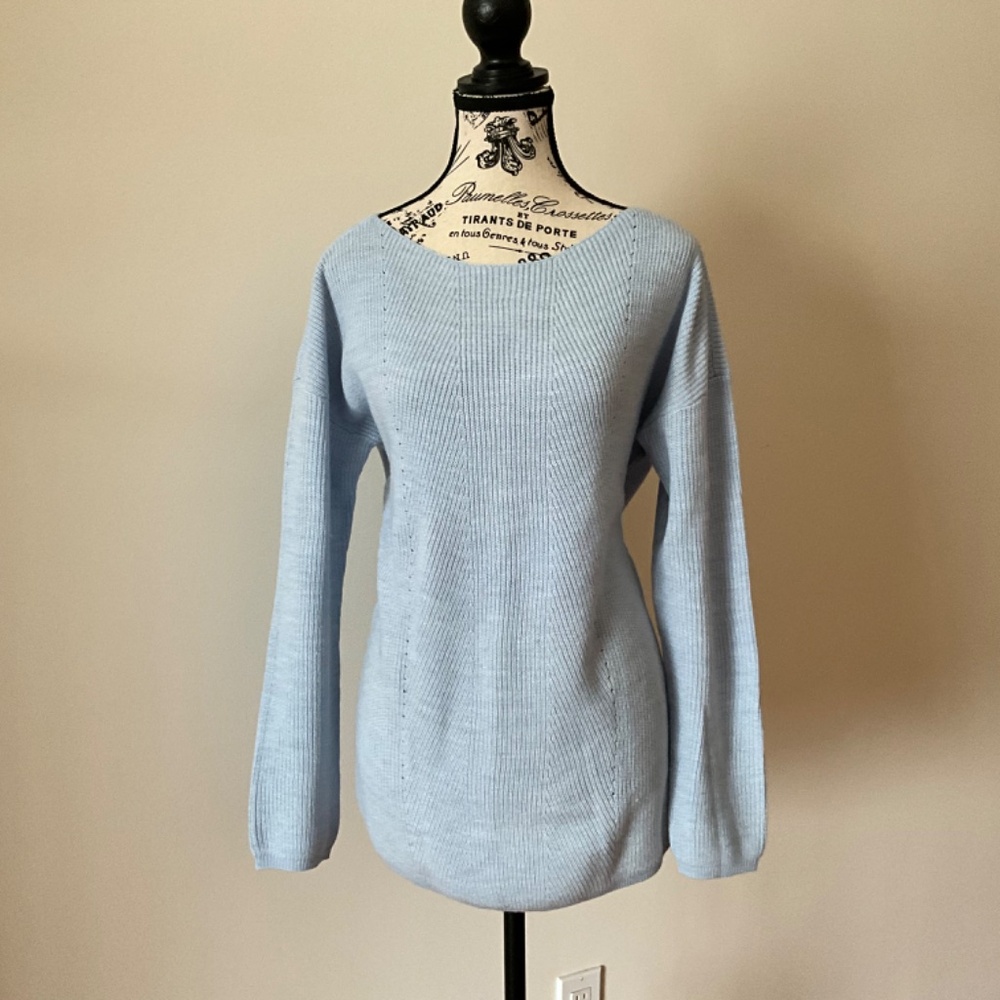Ann Taylor Factory Long sleeve Women’s Sweater Size L Blue color